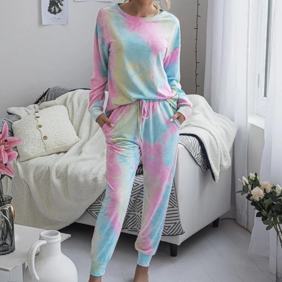 Other - 🆕LAST SET!🛍 Totally Tie-Dye Lounge Set